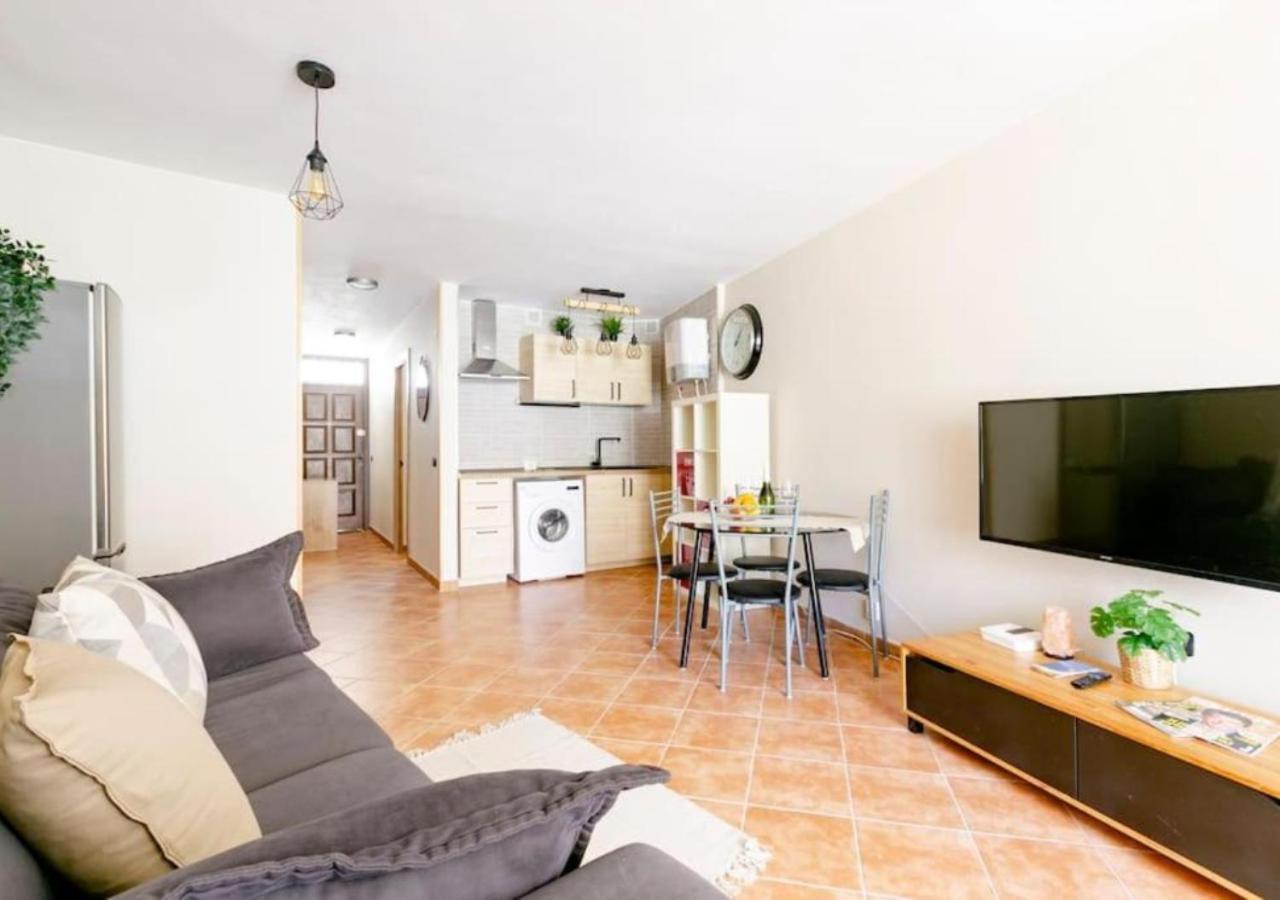 Cosy Apartment In Los Cristianos 5Min To The Ocean ภายนอก รูปภาพ